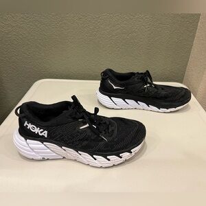 Hoka One One Women’s Gaviota 4 Black/White 9.5B Running Walking